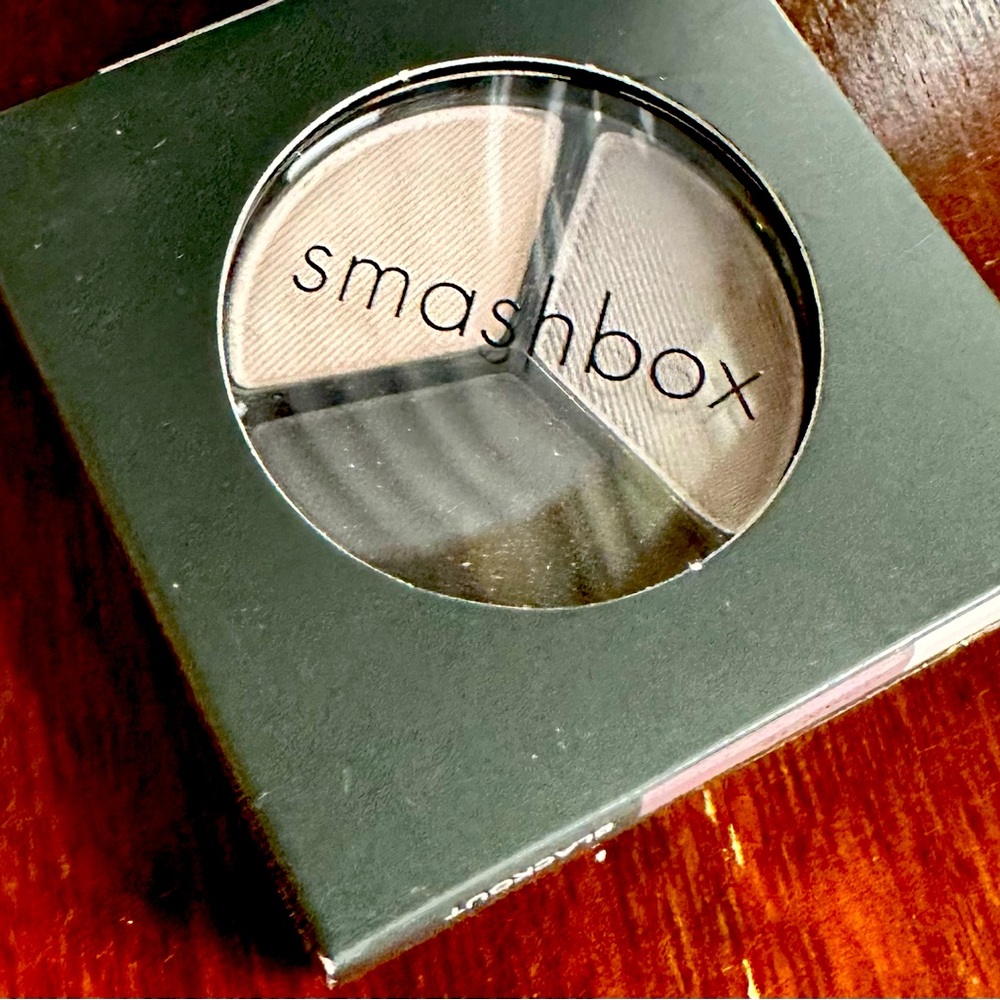 Brand new in box Smashbox photo op eye shadow trio in Dark Room.